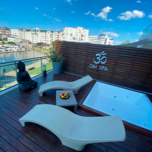 Buda y jacuzzi